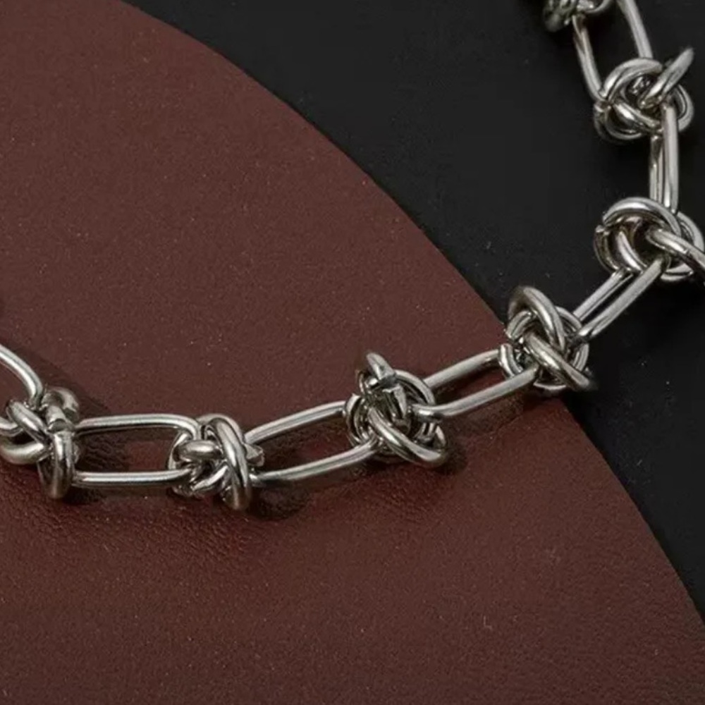 Elegant Silver Chain Necklace and Bracelet SET - Picture 10 of 13